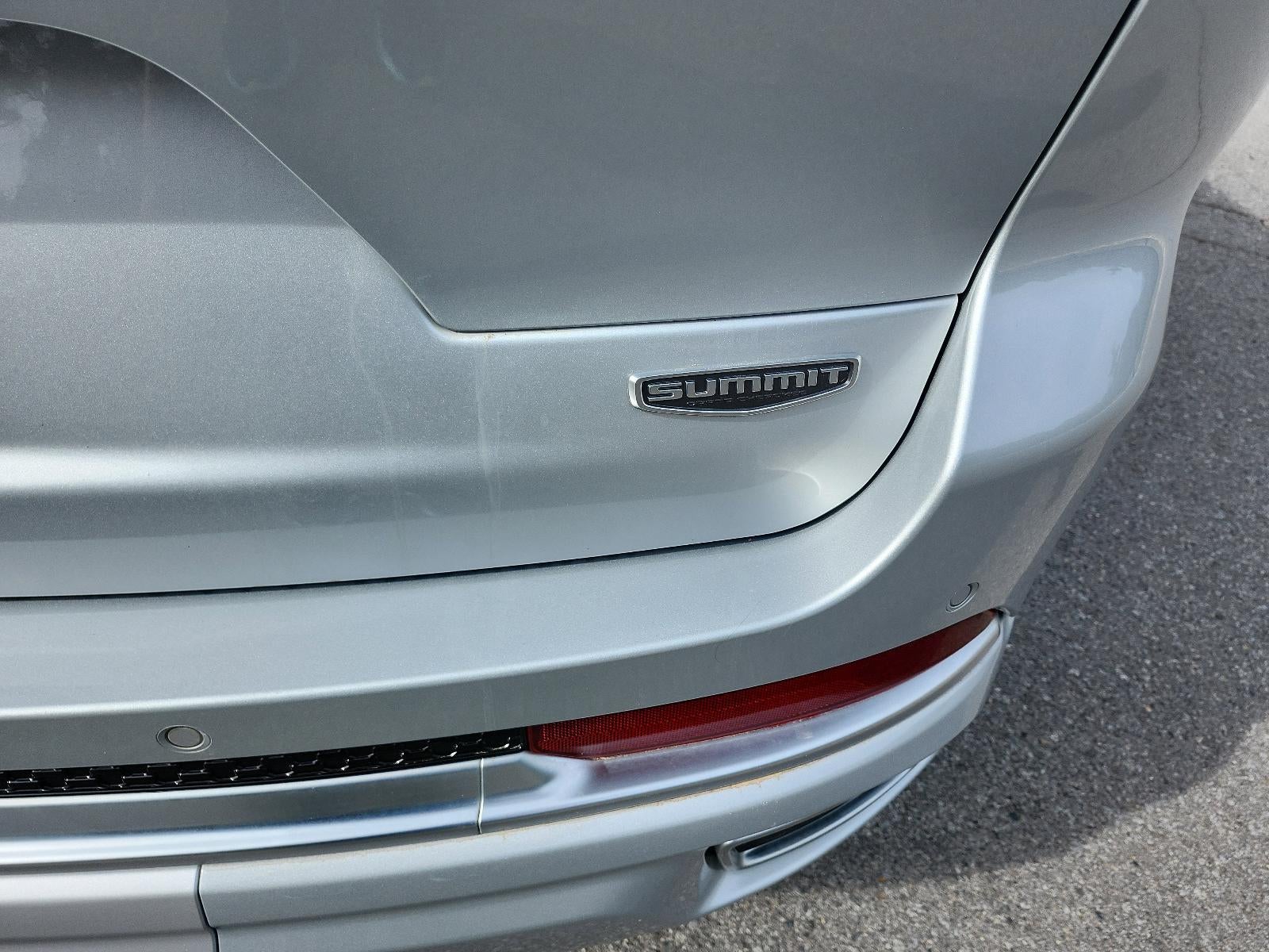 2023 Jeep Grand Cherokee L Summit