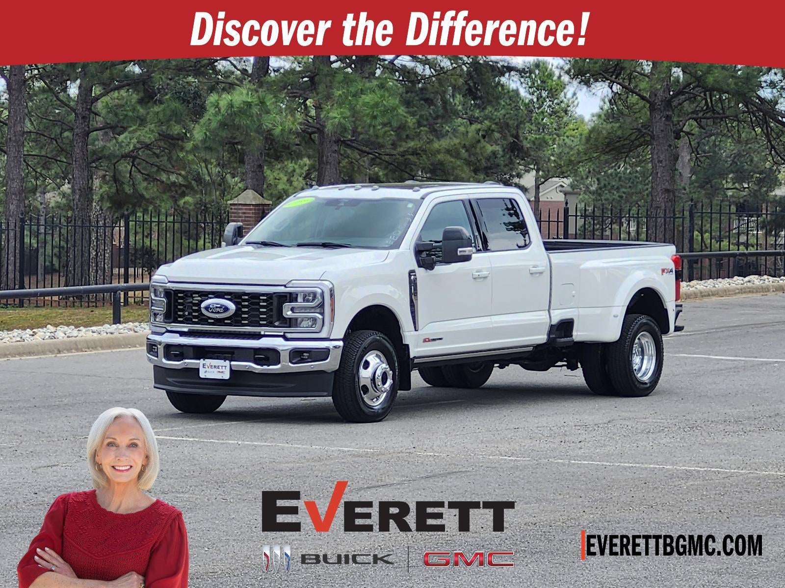 2024 Ford Super Duty F-350 DRW LARIAT