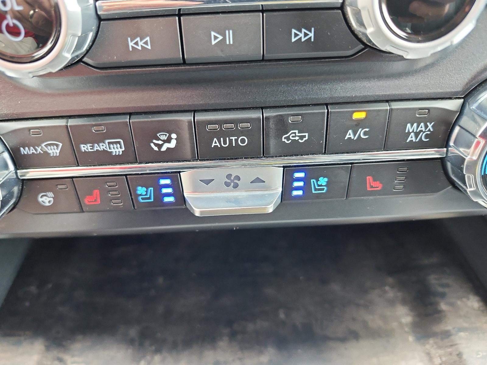 2024 Ford Super Duty F-350 DRW LARIAT