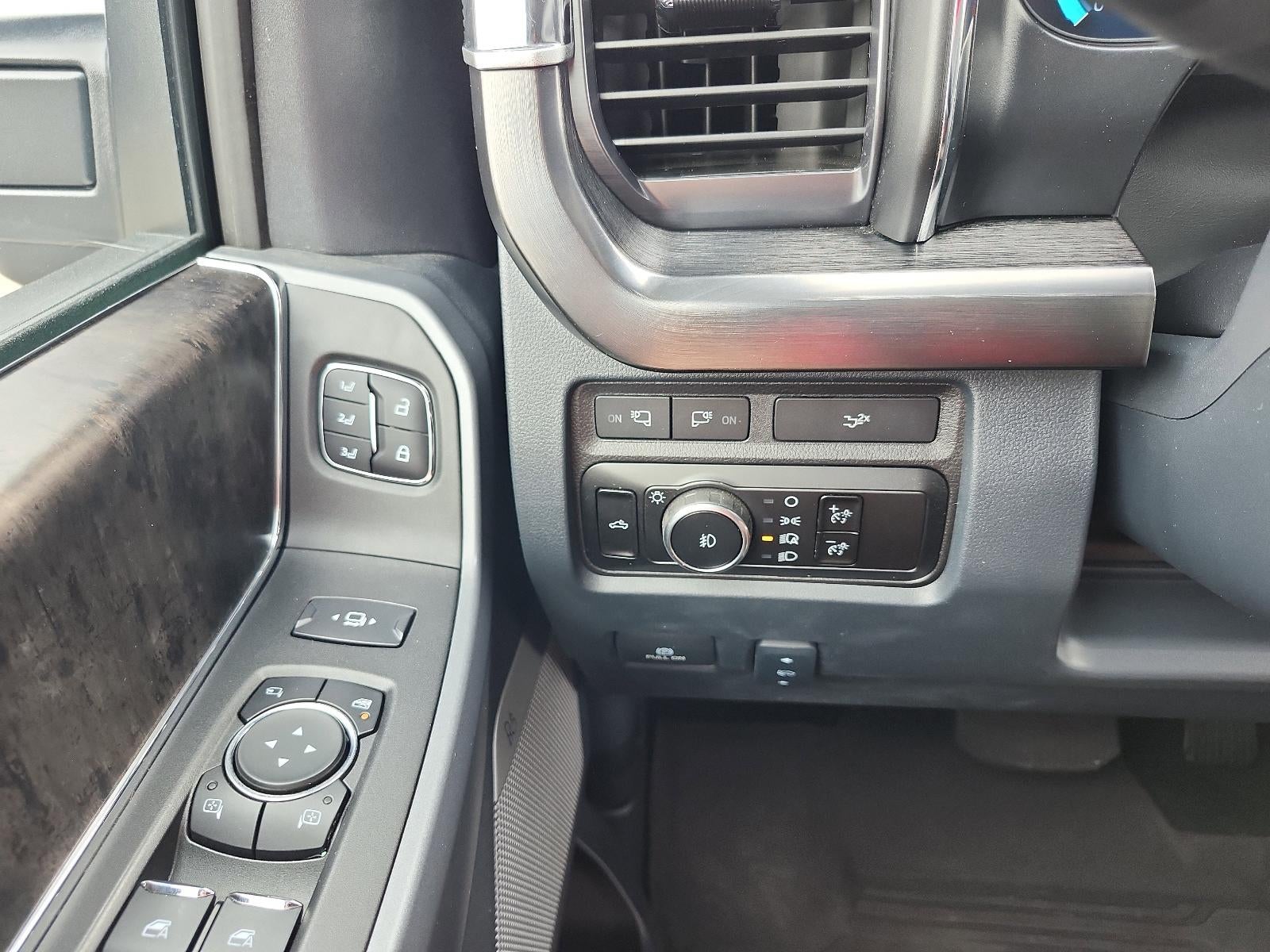 2024 Ford Super Duty F-350 DRW LARIAT