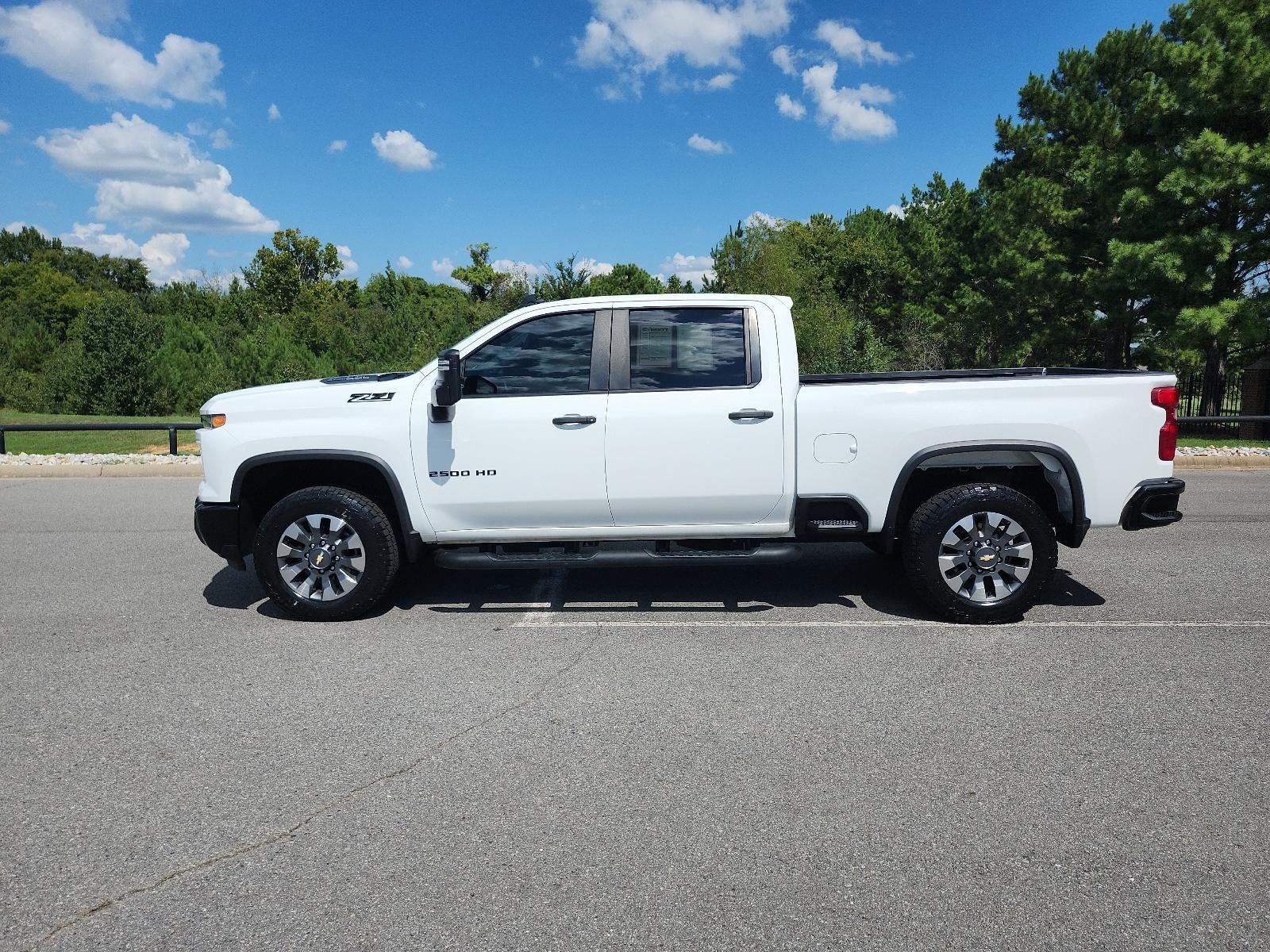 Used 2024 Chevrolet Silverado 2500HD Custom with VIN 1GC4YME76RF326919 for sale in Little Rock