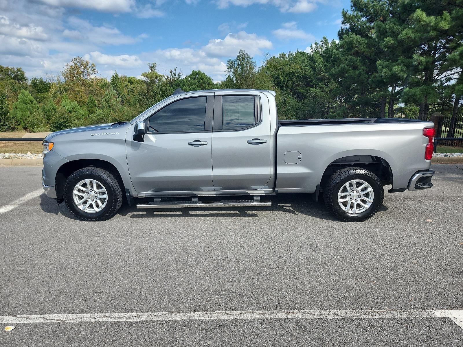 Used 2023 Chevrolet Silverado 1500 LT with VIN 1GCRACED6PZ150539 for sale in Little Rock