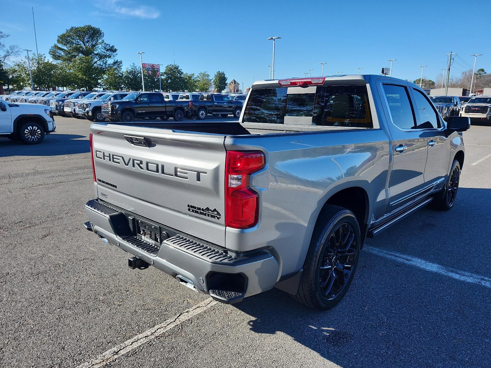 2023 Chevrolet Silverado 1500 High Country
