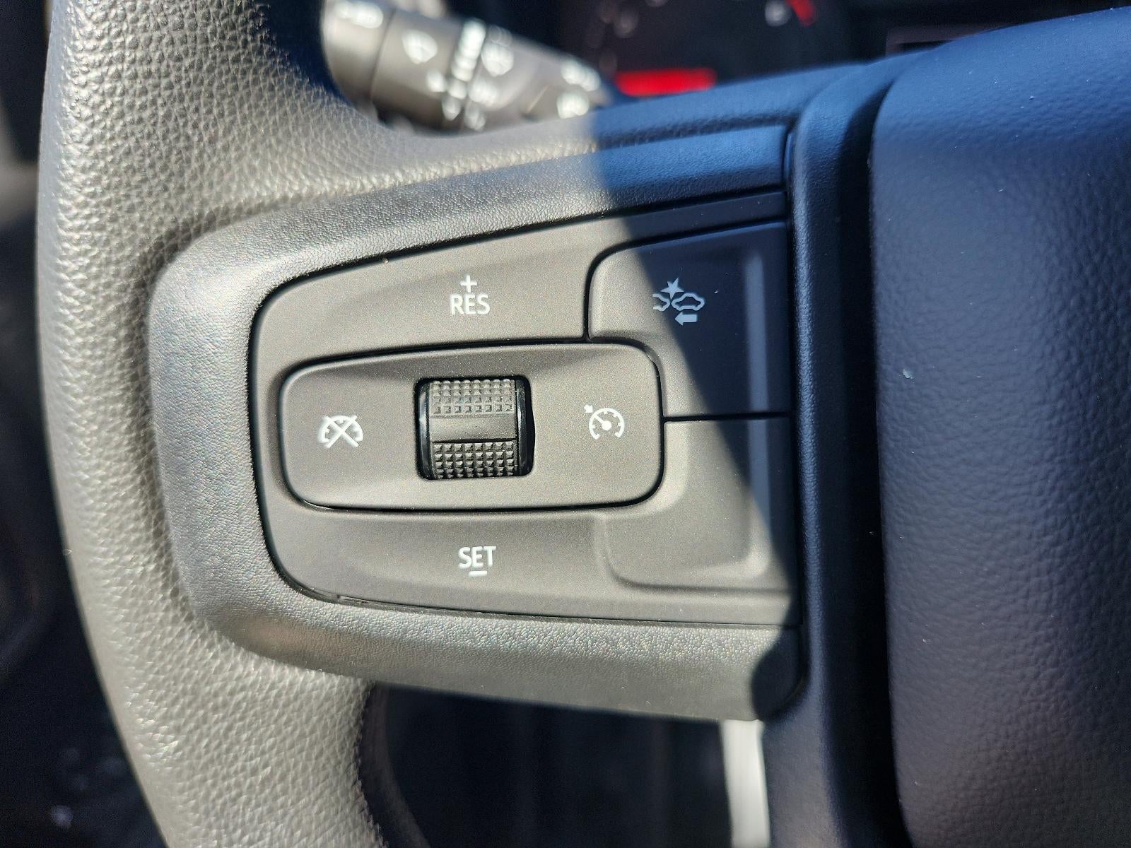 2026 GMC Sierra 3500 HD Chassis Cab 4WD Reg Cab 146" WB, 60" CA Pro