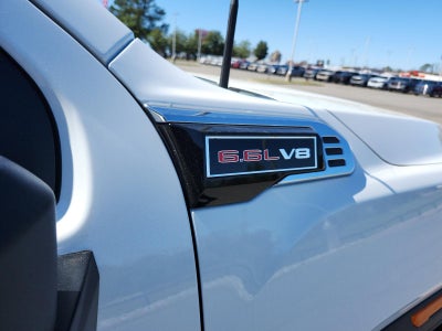 2026 GMC Sierra 3500 HD Chassis Cab 4WD Reg Cab 146" WB, 60" CA Pro