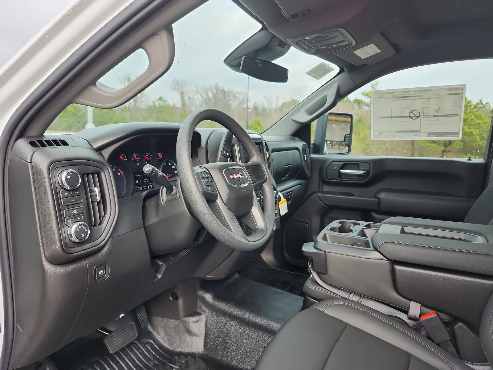 2026 GMC Sierra 3500 HD Chassis Cab 4WD Reg Cab 171" WB, 84.5" CA Pro