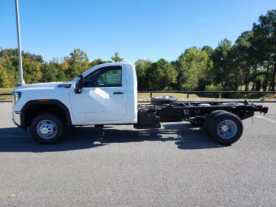 2026 GMC Sierra 3500 HD Chassis Cab 4WD Reg Cab 171" WB, 84.5" CA Pro