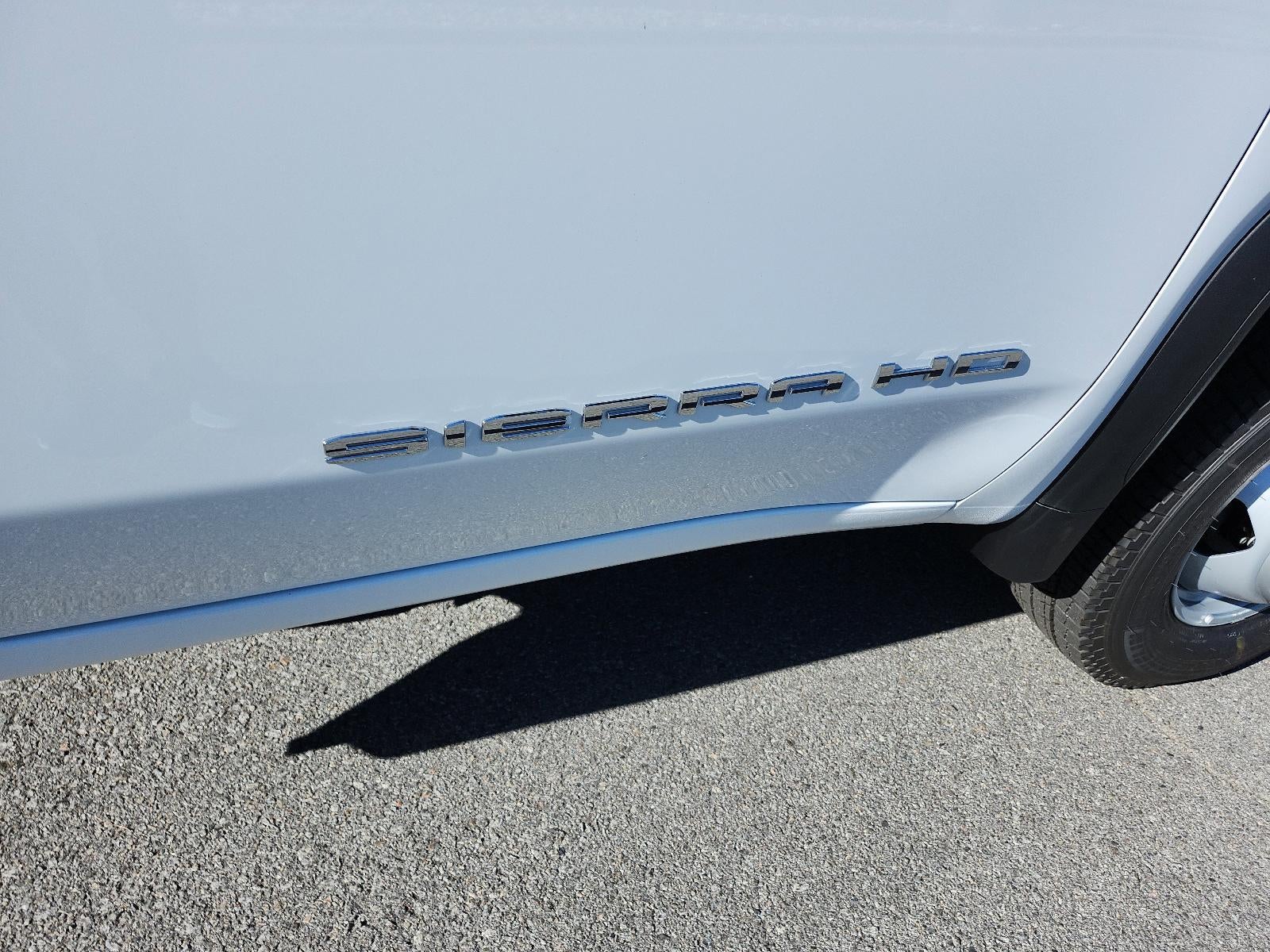 2026 GMC Sierra 3500 HD Chassis Cab 4WD Reg Cab 171" WB, 84.5" CA Pro