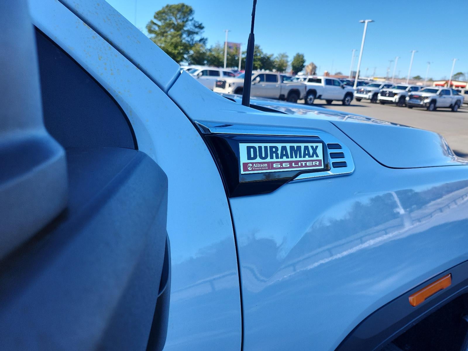 2026 GMC Sierra 3500 HD Chassis Cab 4WD Reg Cab 146" WB, 60" CA Pro