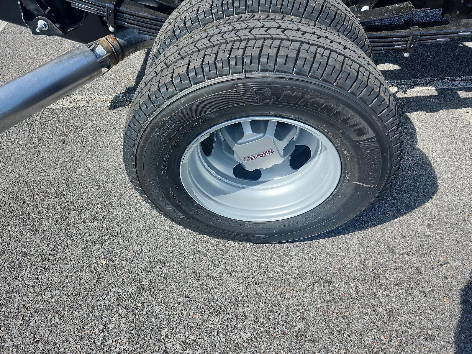 2026 GMC Sierra 3500 HD Chassis Cab 4WD Crew Cab 177" WB, 60" CA Pro