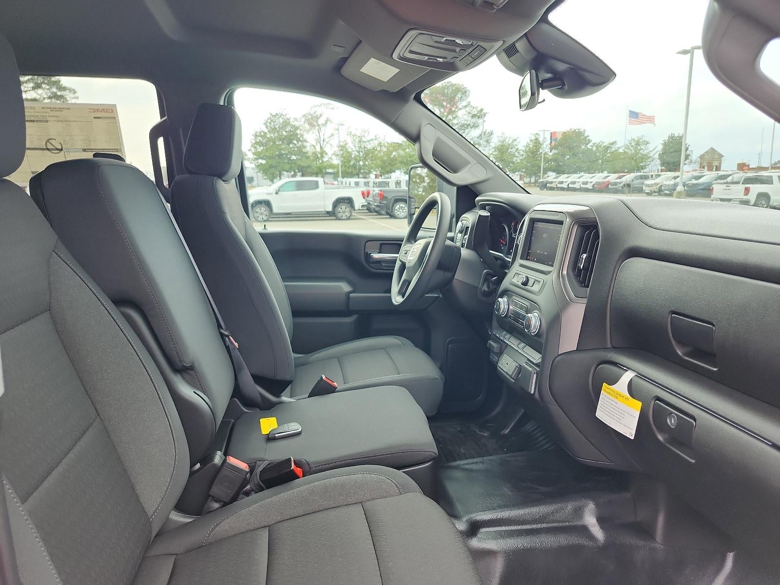 2026 GMC Sierra 3500 HD Chassis Cab 4WD Crew Cab 177" WB, 60" CA Pro