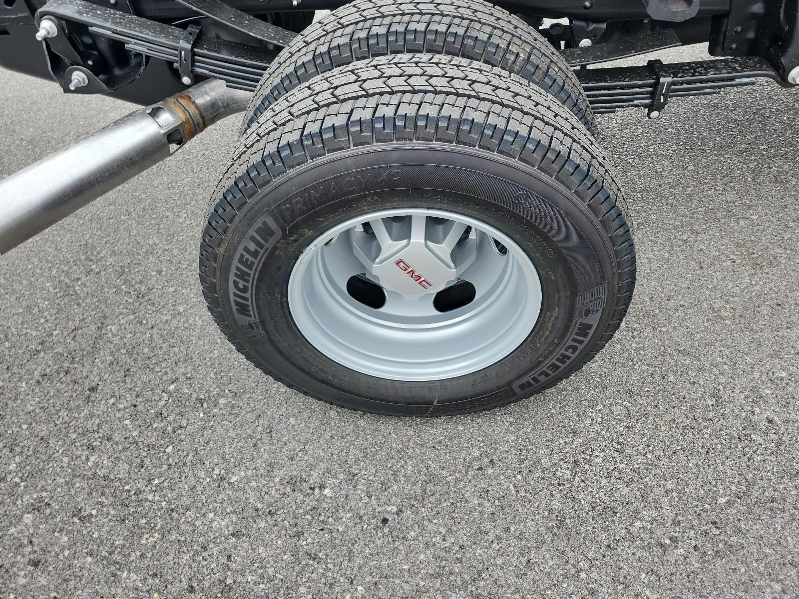 2026 GMC Sierra 3500 HD Chassis Cab 4WD Crew Cab 177" WB, 60" CA Pro