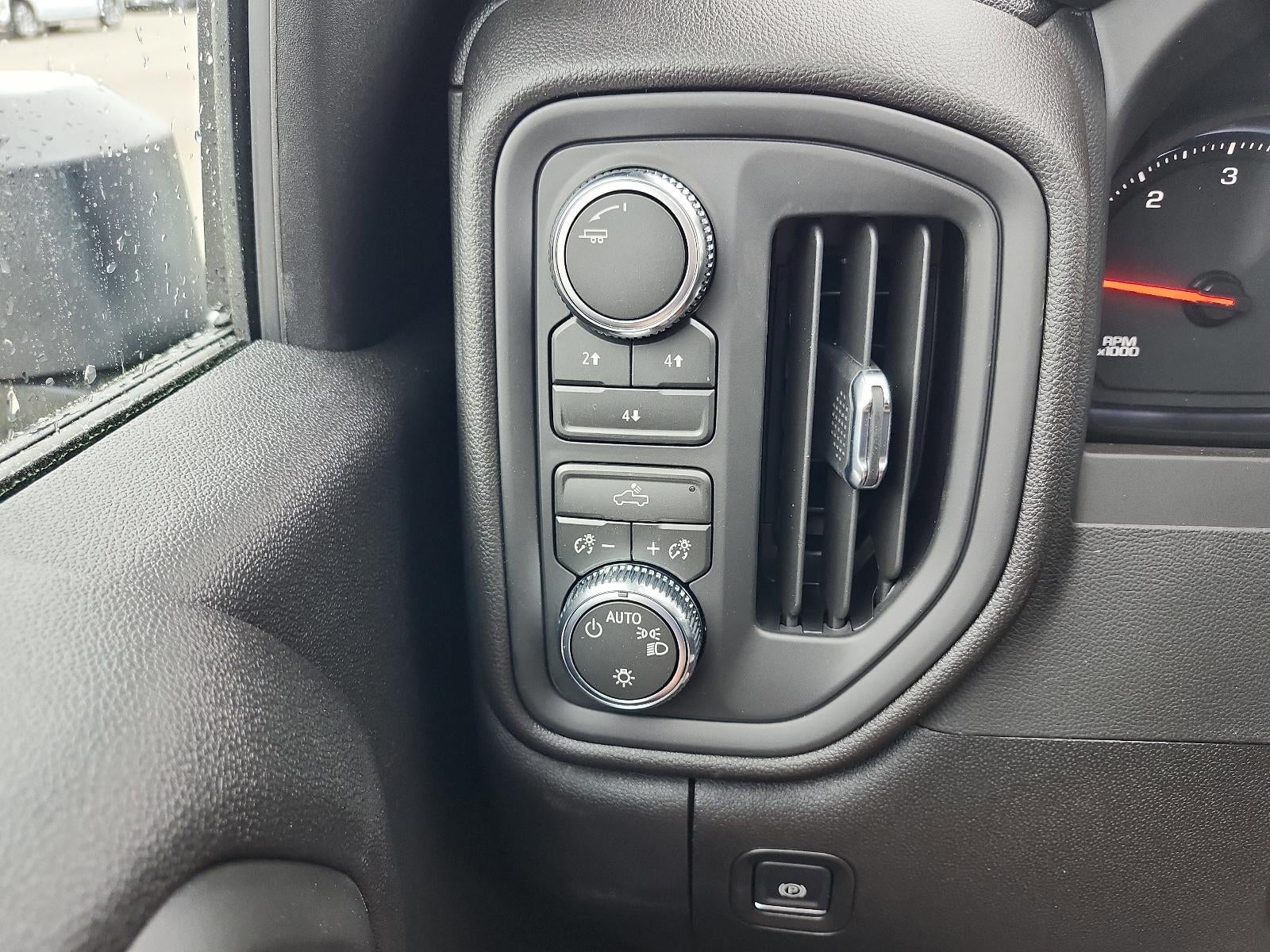 2026 GMC Sierra 3500 HD Chassis Cab 4WD Crew Cab 177" WB, 60" CA Pro