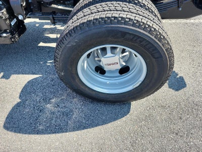 2026 GMC Sierra 3500 HD Chassis Cab 4WD Crew Cab 177" WB, 60" CA Pro