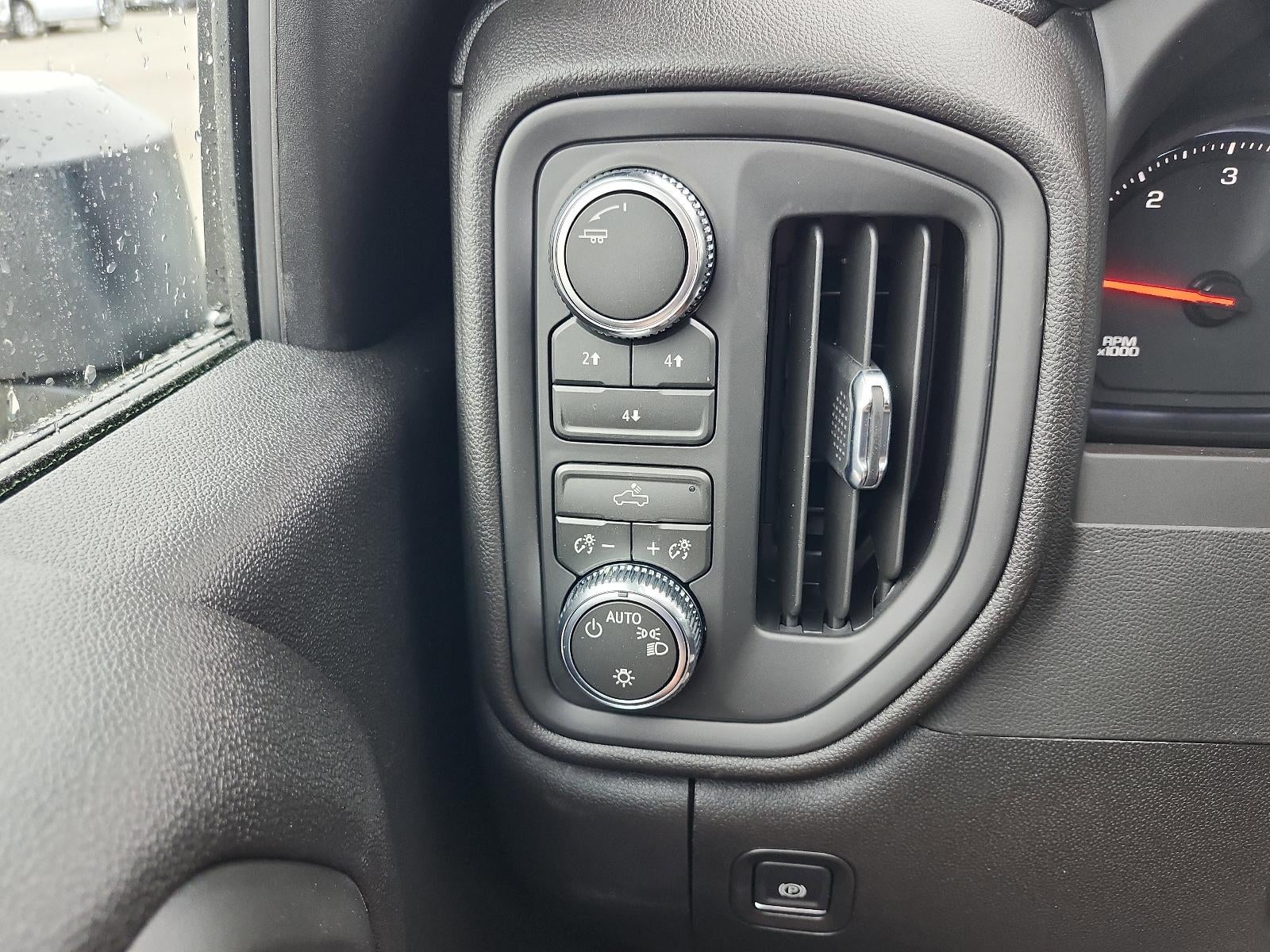 2026 GMC Sierra 3500 HD Chassis Cab 4WD Crew Cab 177" WB, 60" CA Pro