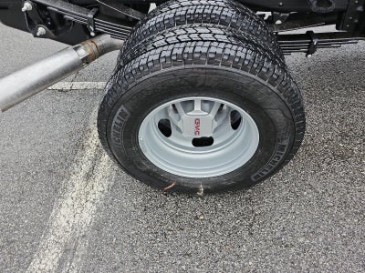 2026 GMC Sierra 3500 HD Chassis Cab 4WD Crew Cab 177" WB, 60" CA Pro