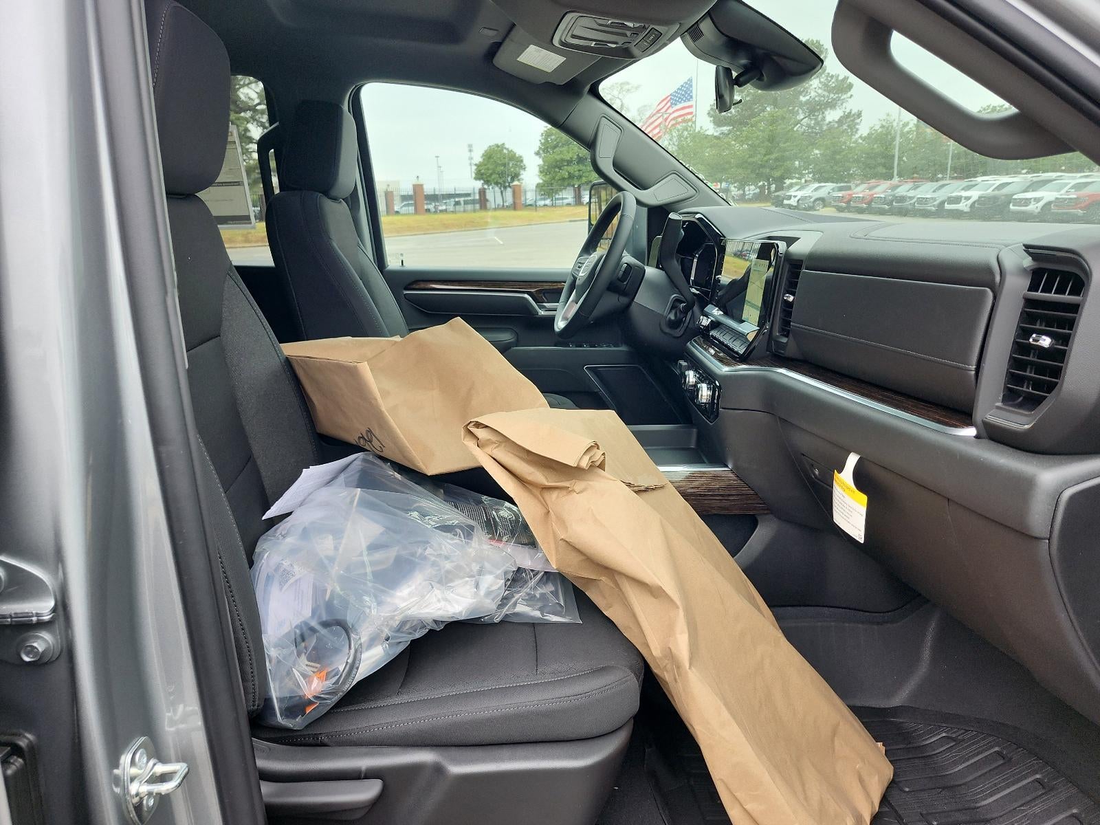 2026 GMC Sierra 3500 HD Chassis Cab 4WD Crew Cab 177" WB, 60" CA SLE