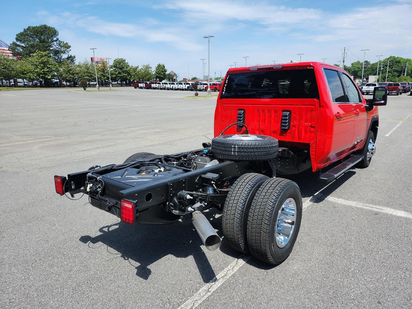 2026 GMC Sierra 3500 HD Chassis Cab 4WD Crew Cab 177" WB, 60" CA SLE