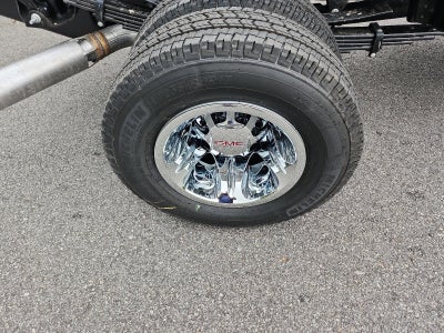 2026 GMC Sierra 3500 HD Chassis Cab 4WD Crew Cab 177" WB, 60" CA SLE