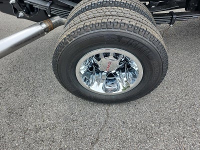 2026 GMC Sierra 3500 HD Chassis Cab 4WD Crew Cab 177" WB, 60" CA SLE