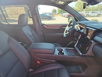 2027 GMC Acadia AWD Elevation w/4SD