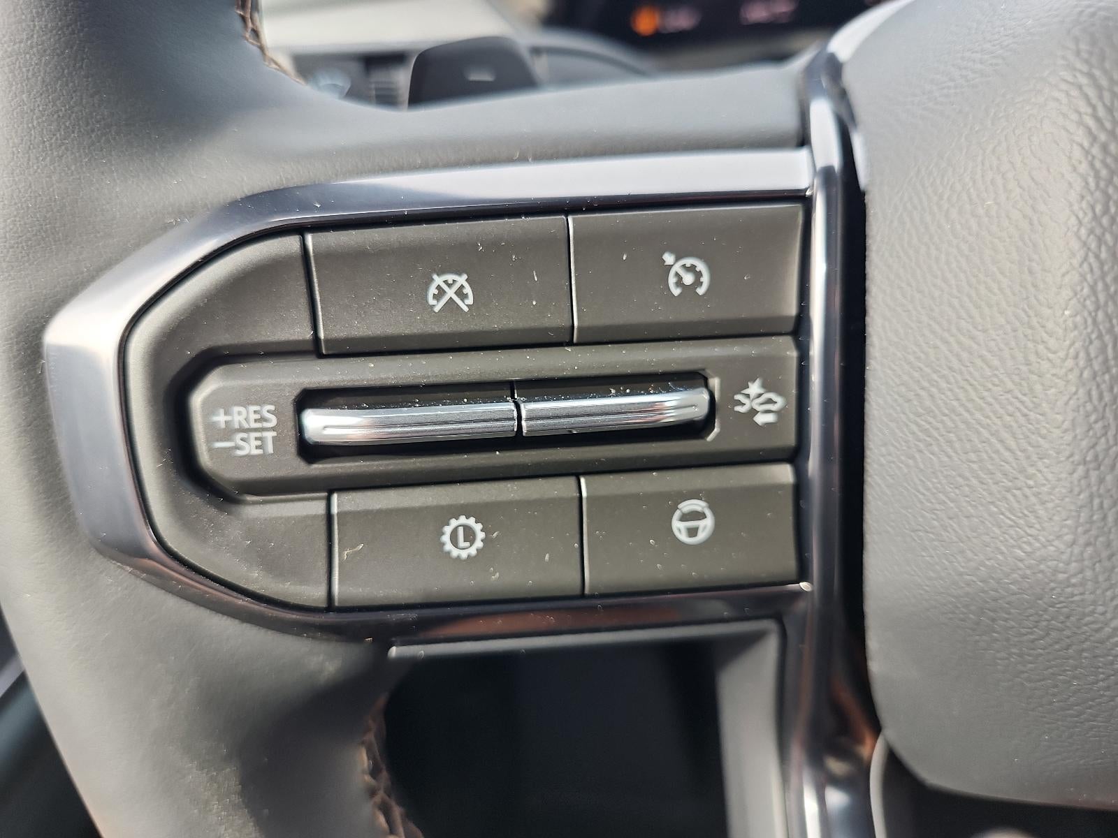 2027 GMC Acadia AWD AT4