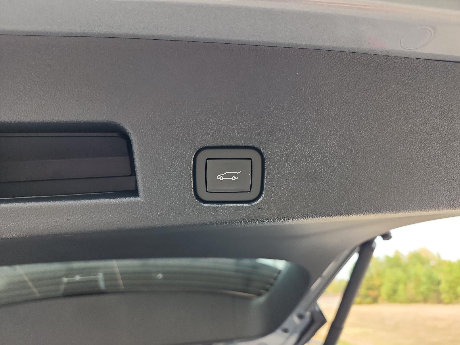 2027 GMC Acadia AWD AT4