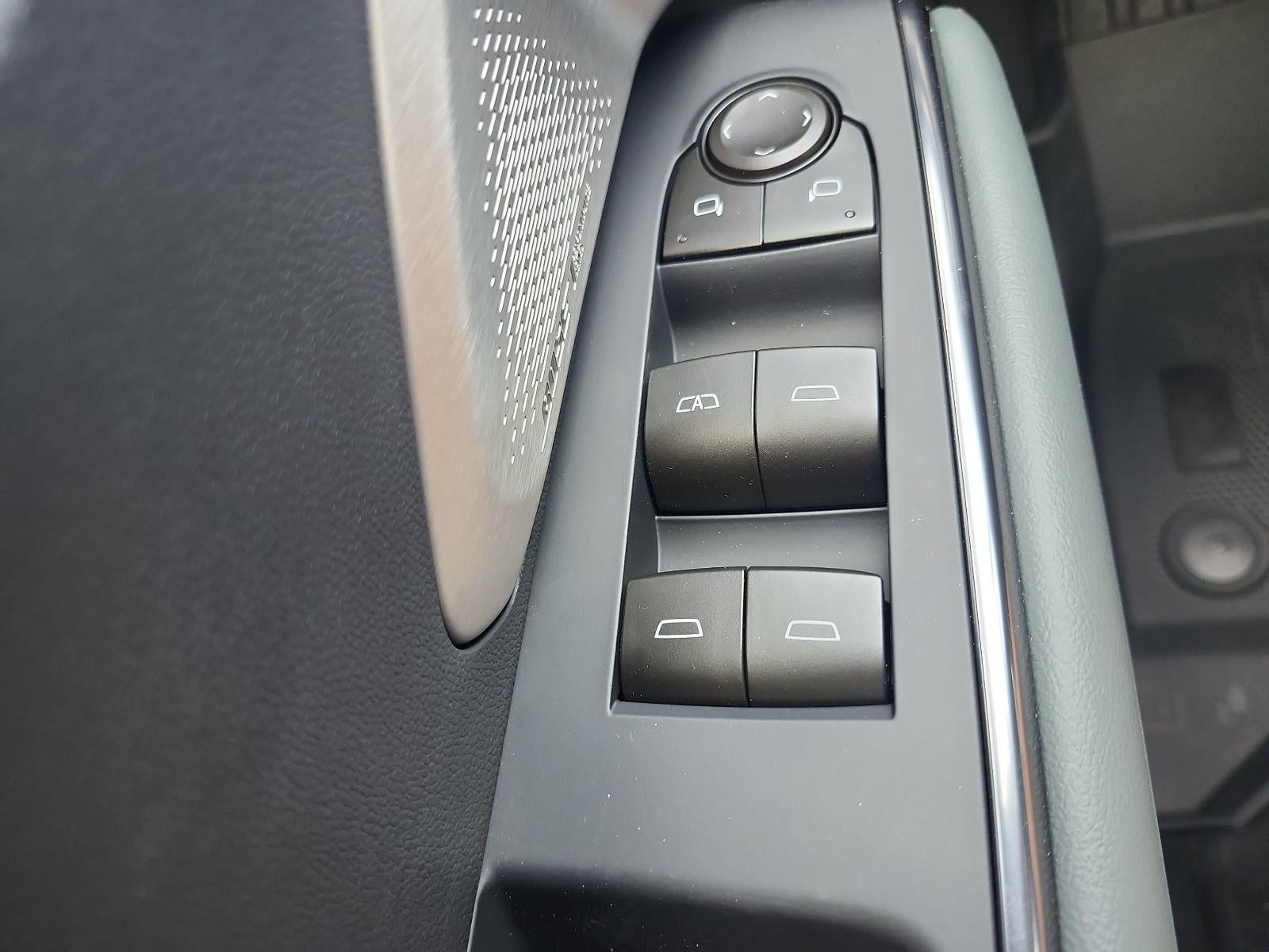2027 GMC Acadia AWD AT4