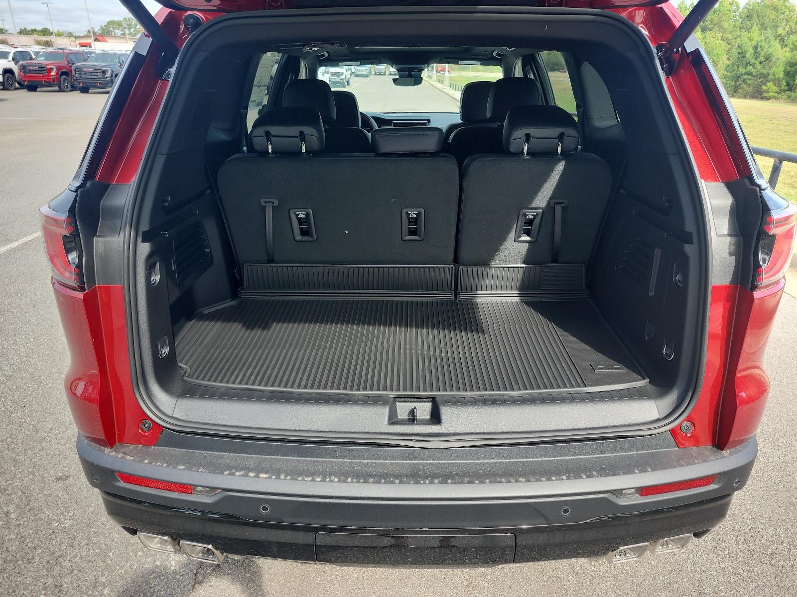 2027 GMC Acadia AWD AT4