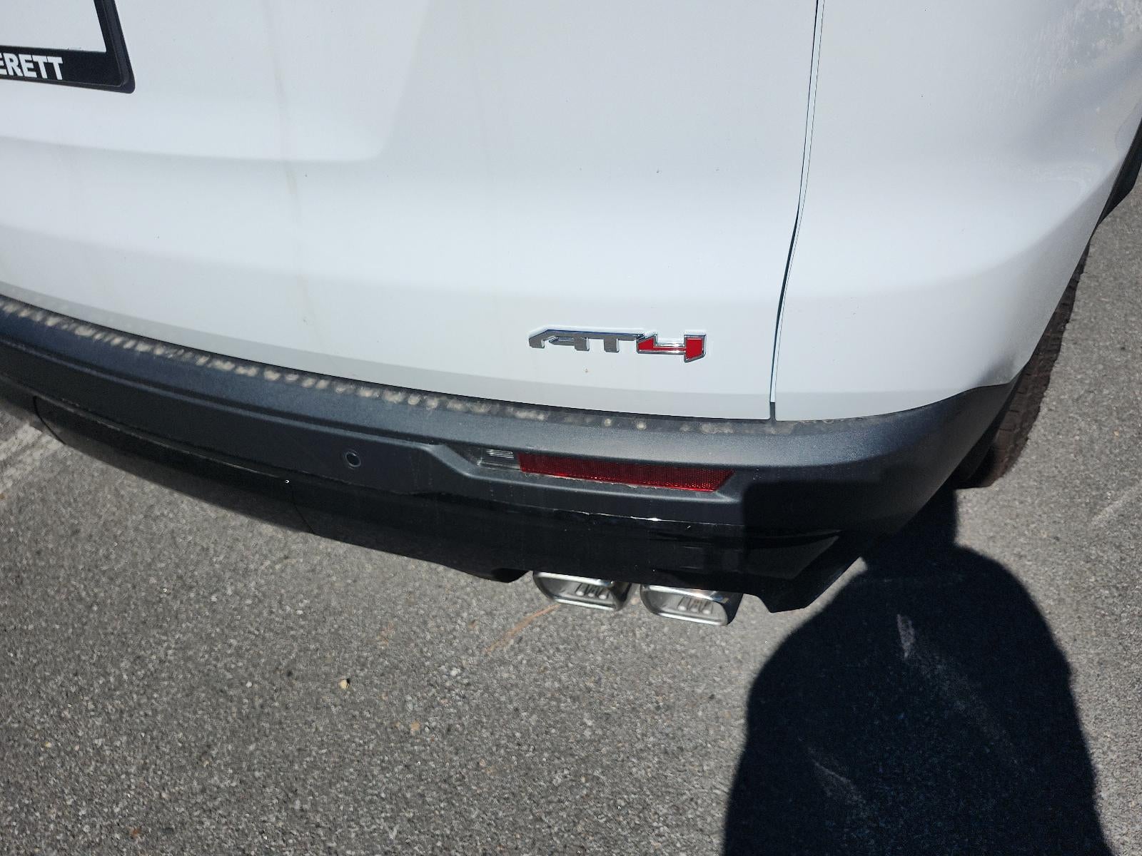 2027 GMC Acadia AWD AT4