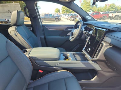 2027 GMC Acadia AWD AT4