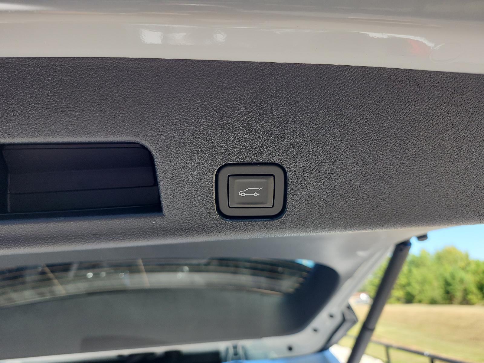 2027 GMC Acadia AWD AT4