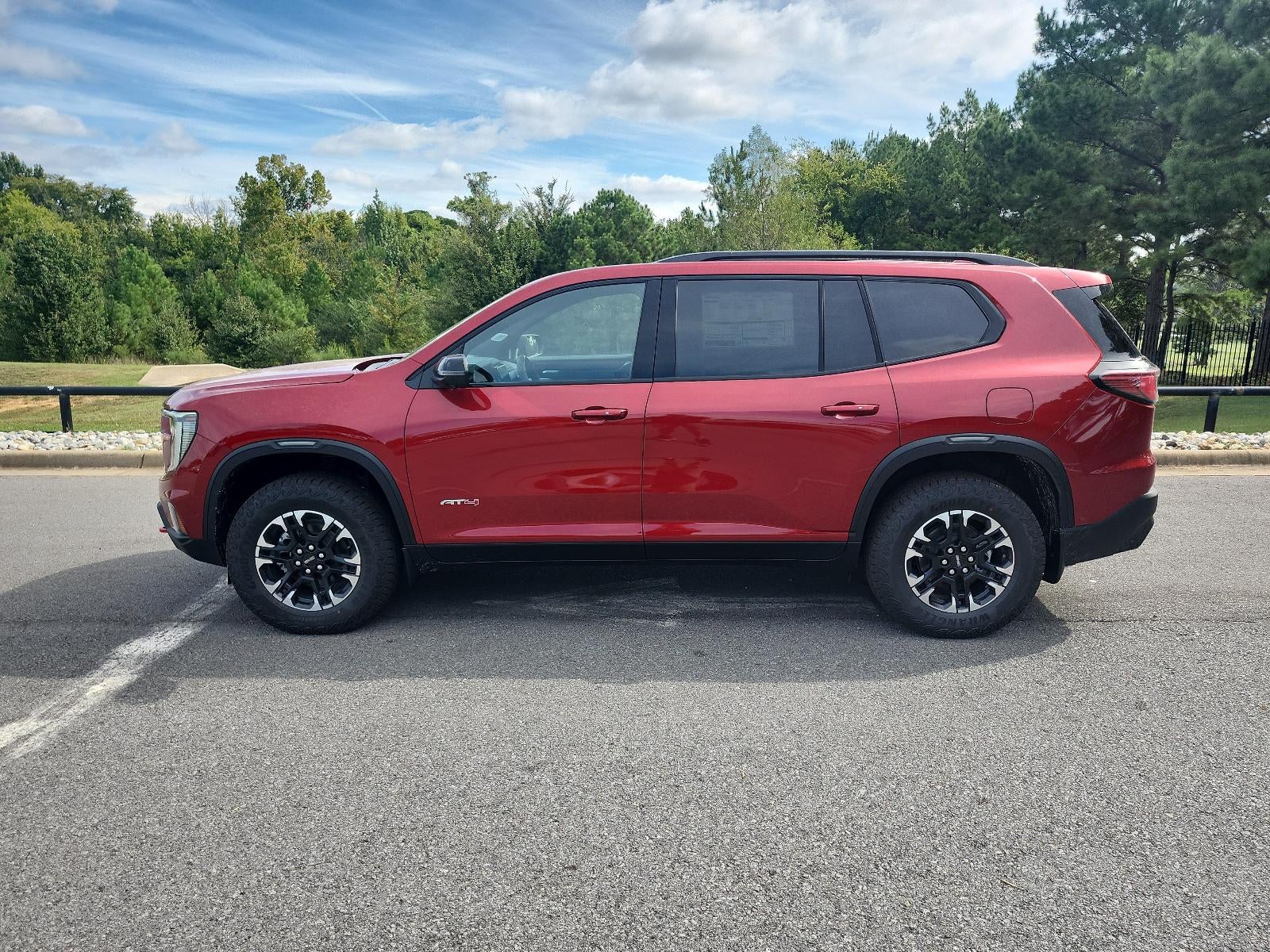 2027 GMC Acadia AWD AT4