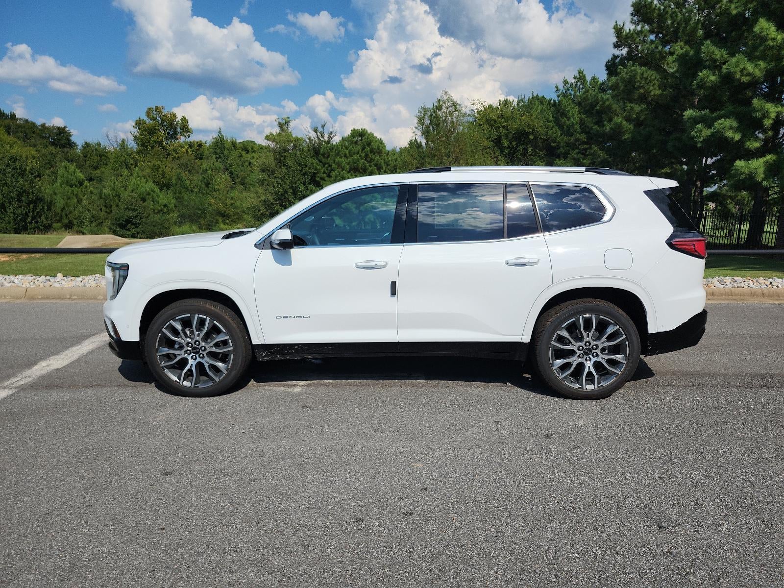 2027 GMC Acadia AWD Denali Ultimate