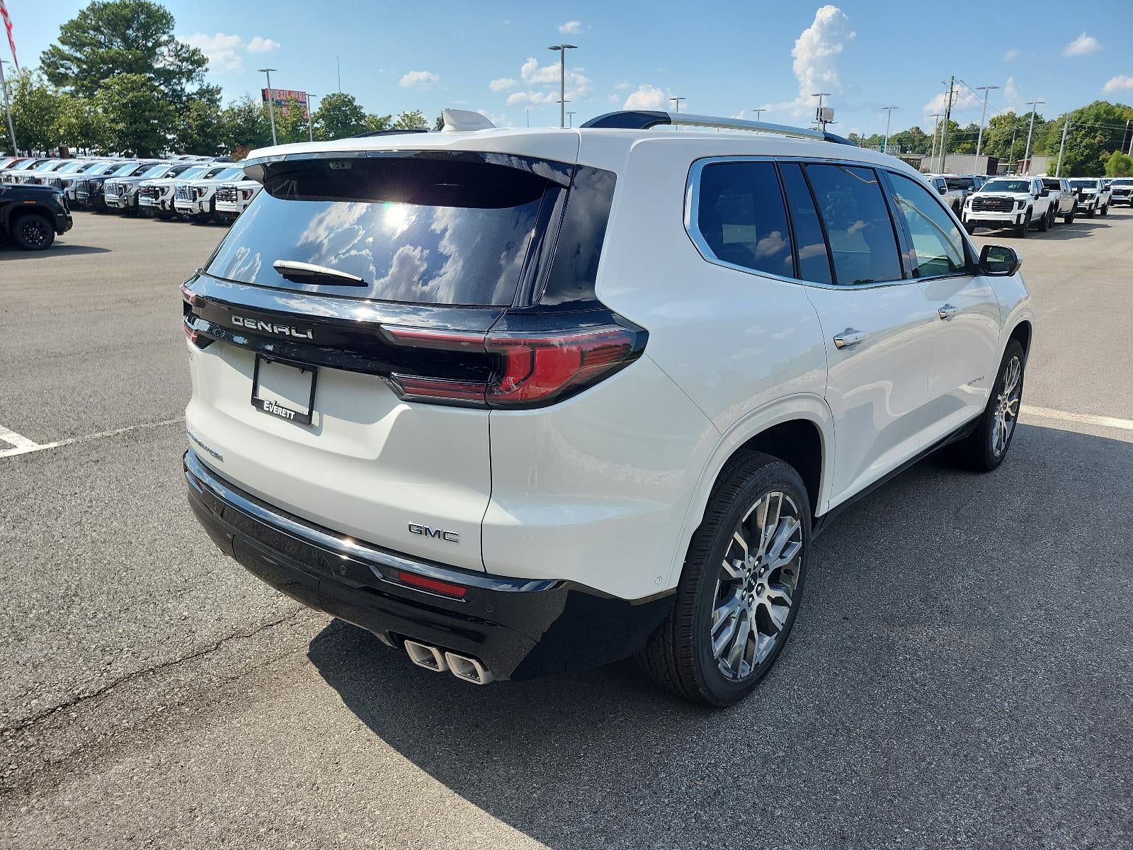 2027 GMC Acadia AWD Denali Ultimate