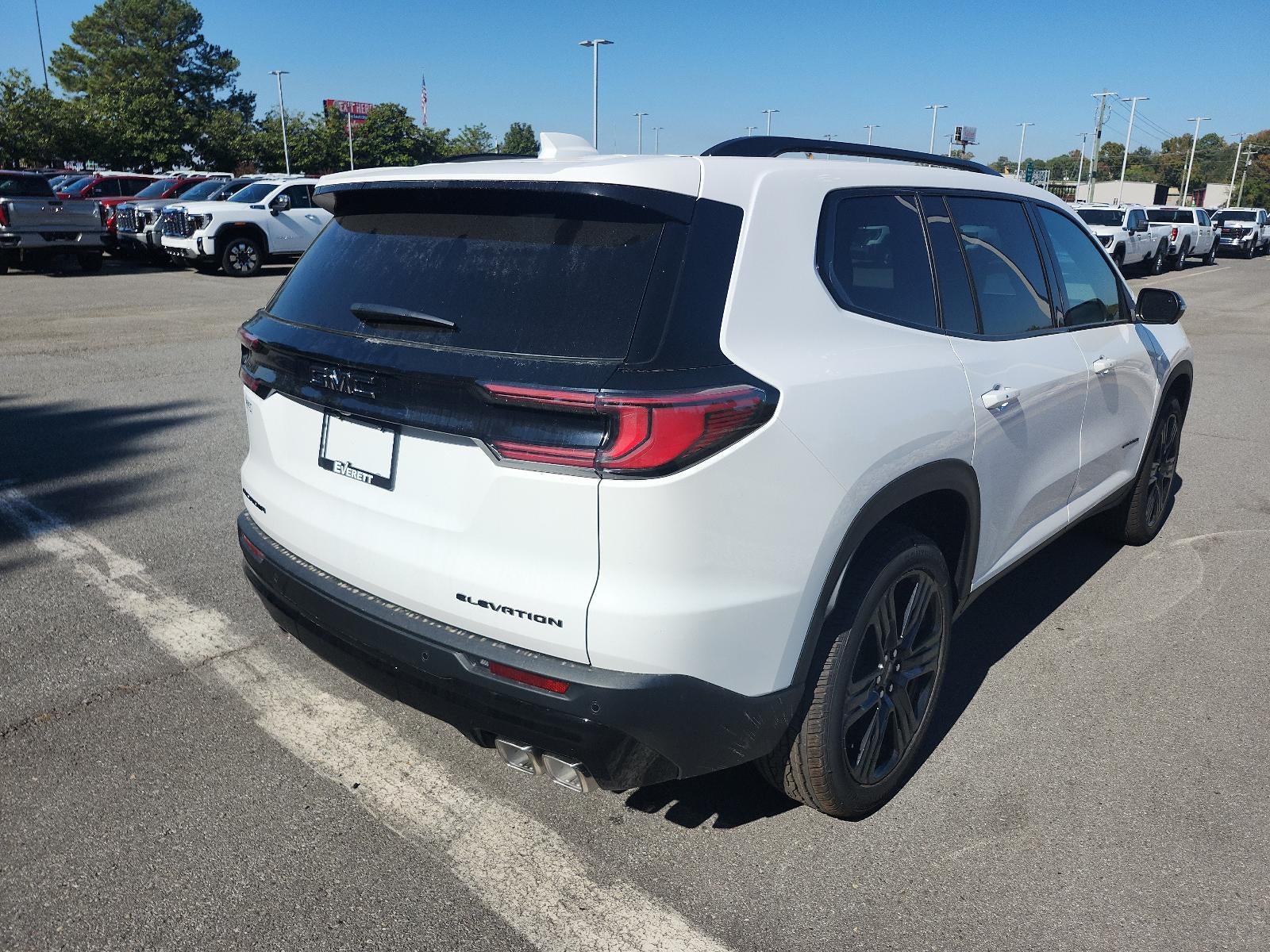 2027 GMC Acadia FWD Elevation w/4SC