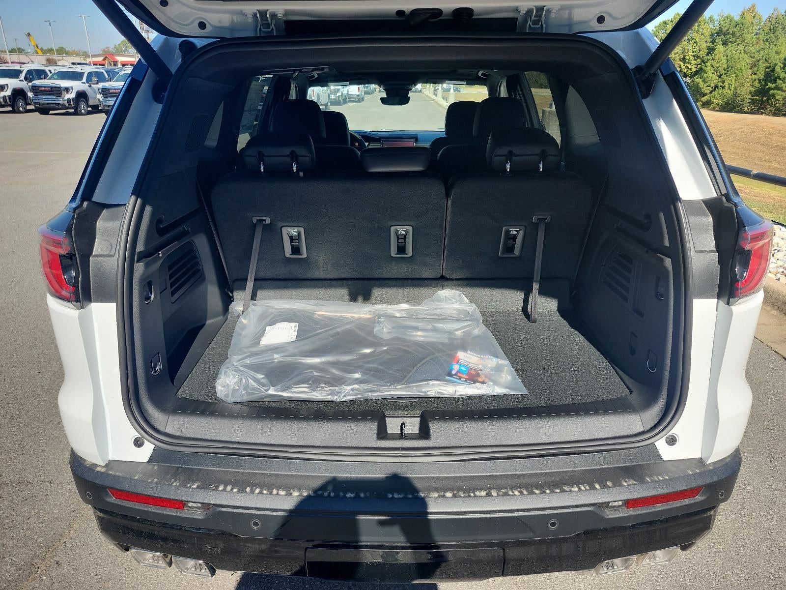 2027 GMC Acadia FWD Elevation w/4SC