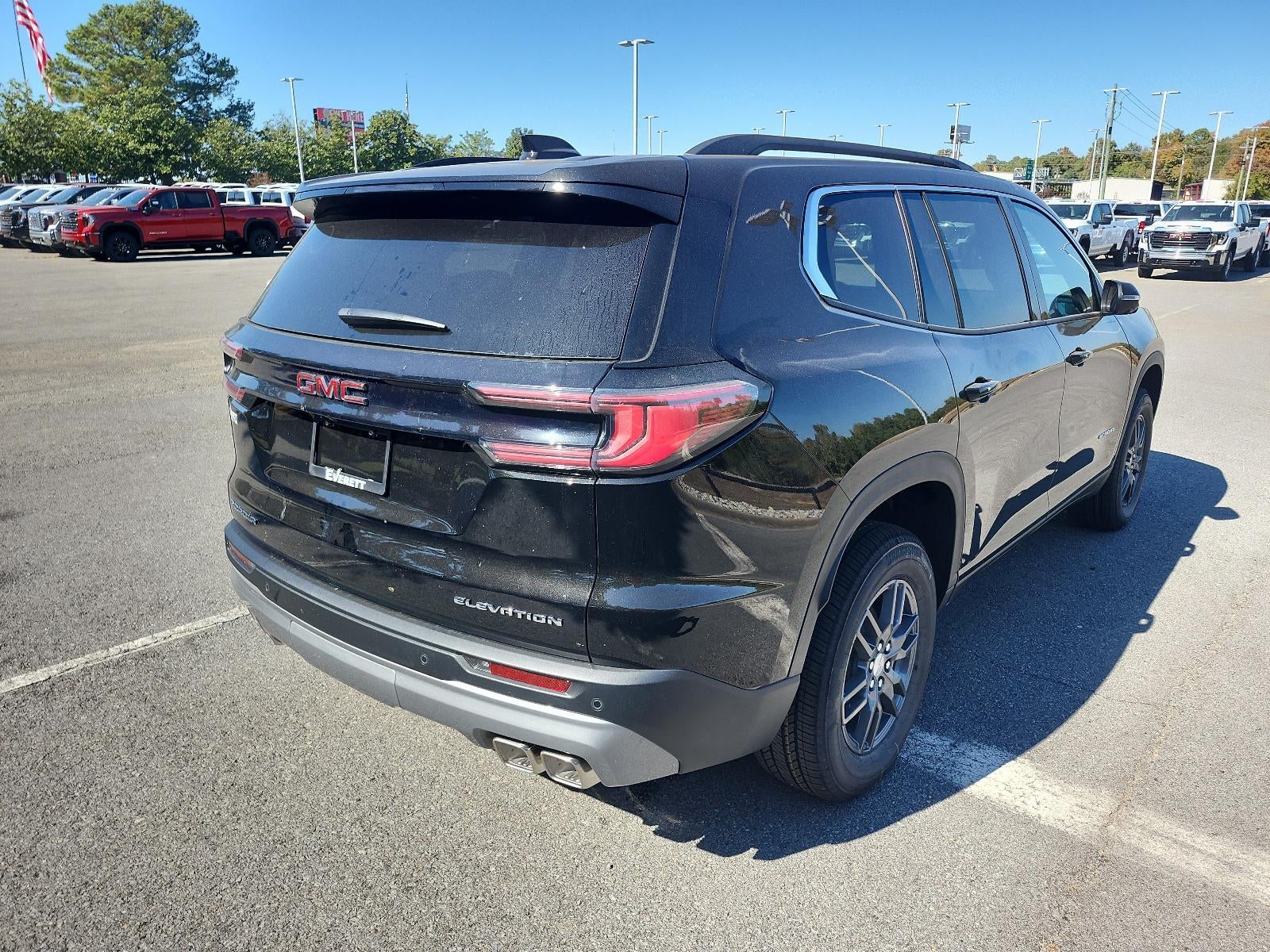 2027 GMC Acadia FWD Elevation w/4SC