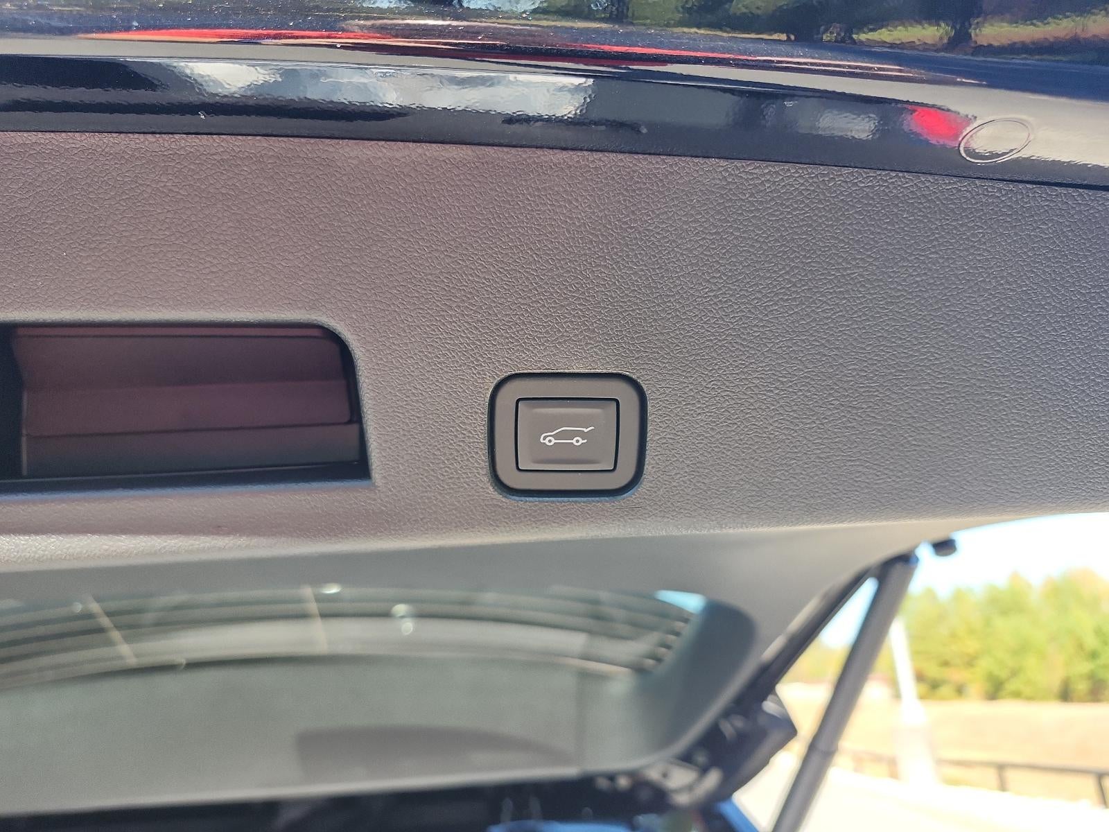 2027 GMC Acadia FWD Elevation w/4SC