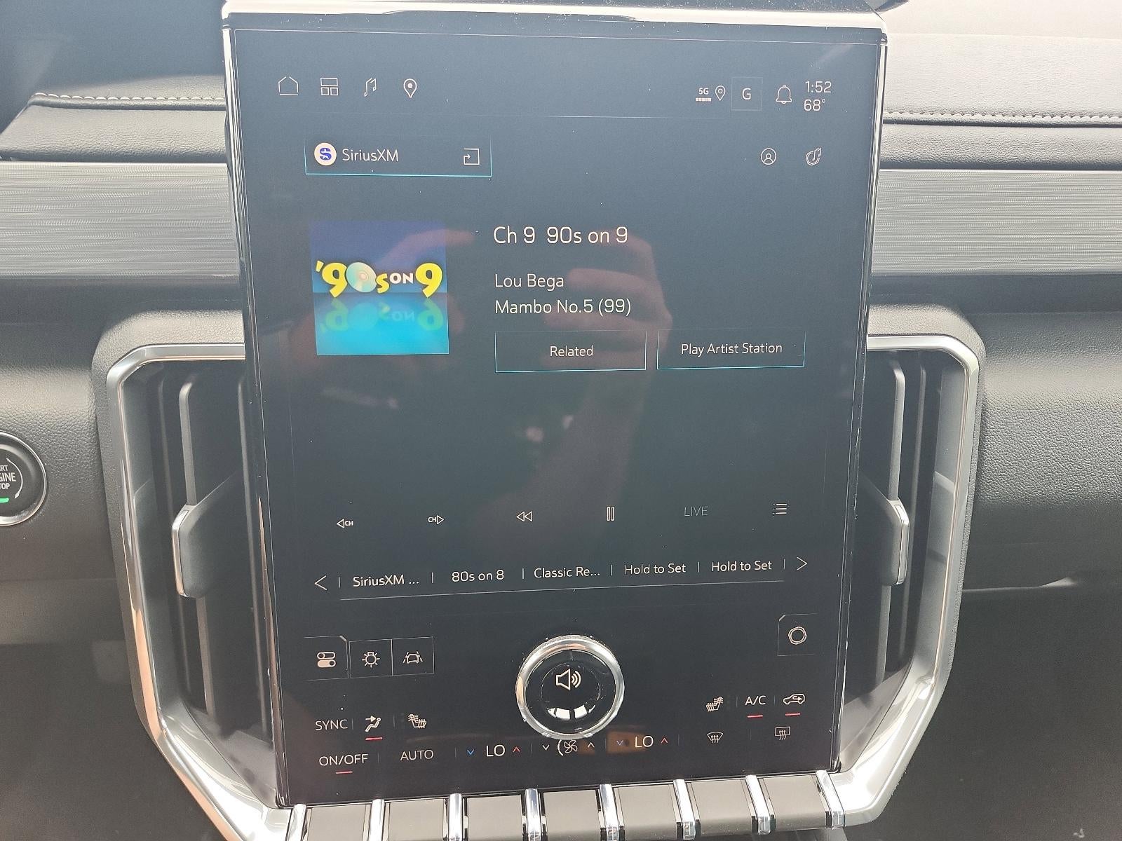 2026 GMC Acadia FWD Elevation