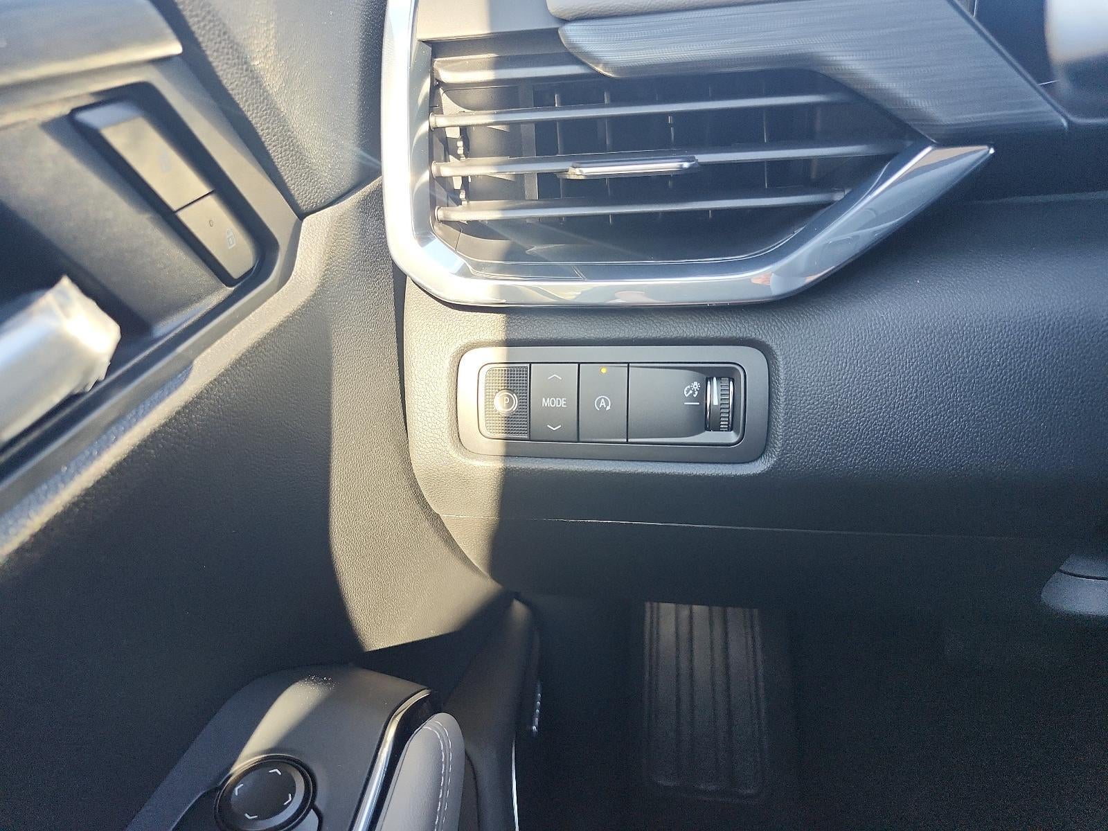 2027 GMC Acadia FWD Elevation w/4SC