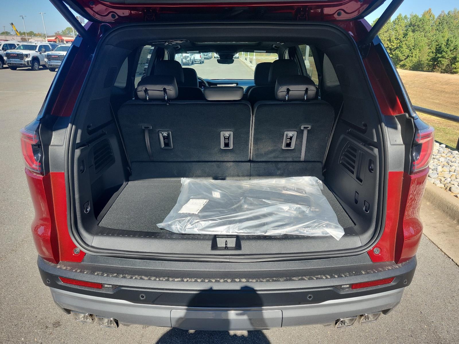 2027 GMC Acadia FWD Elevation w/4SC