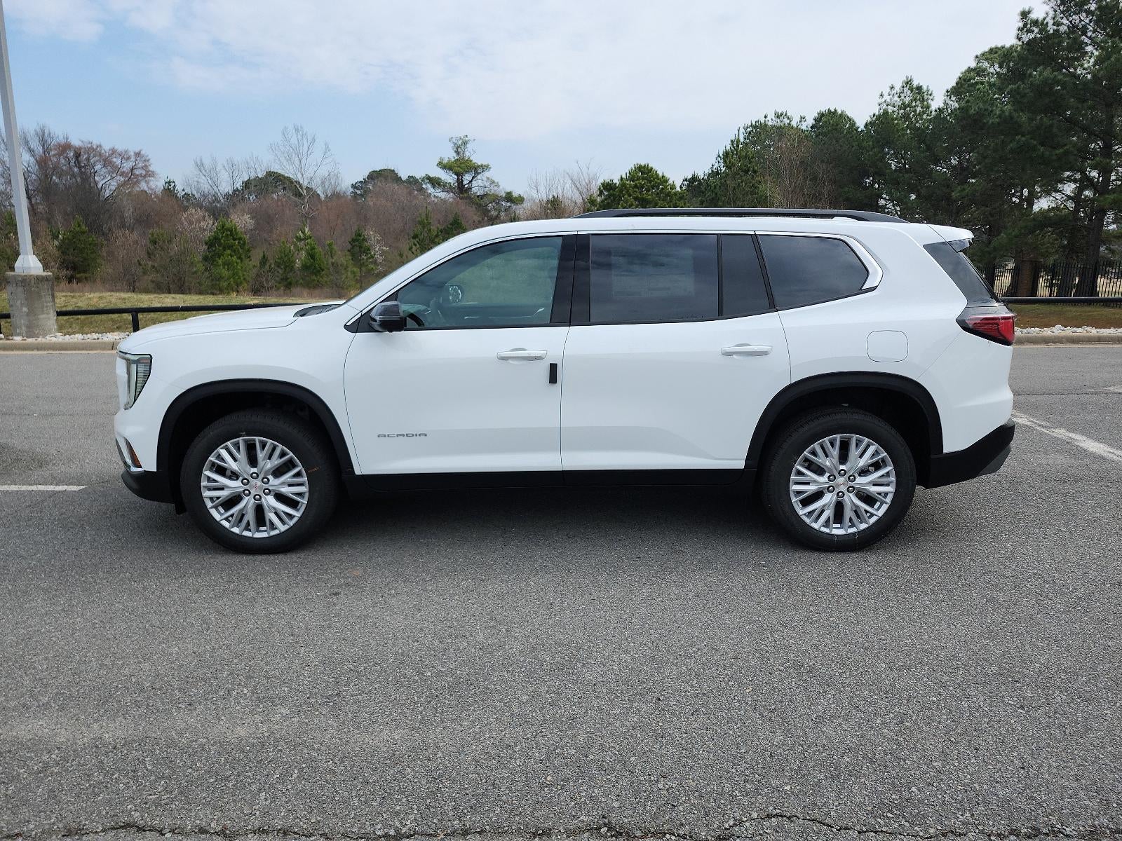 2026 GMC Acadia FWD Elevation