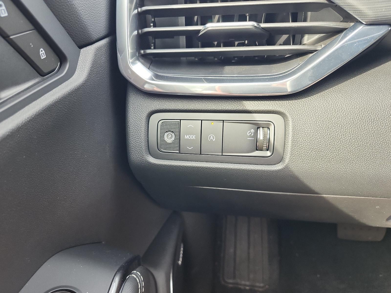 2027 GMC Acadia FWD Elevation w/4SC