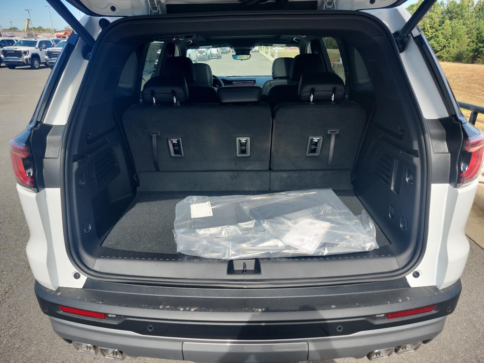 2027 GMC Acadia FWD Elevation w/4SC