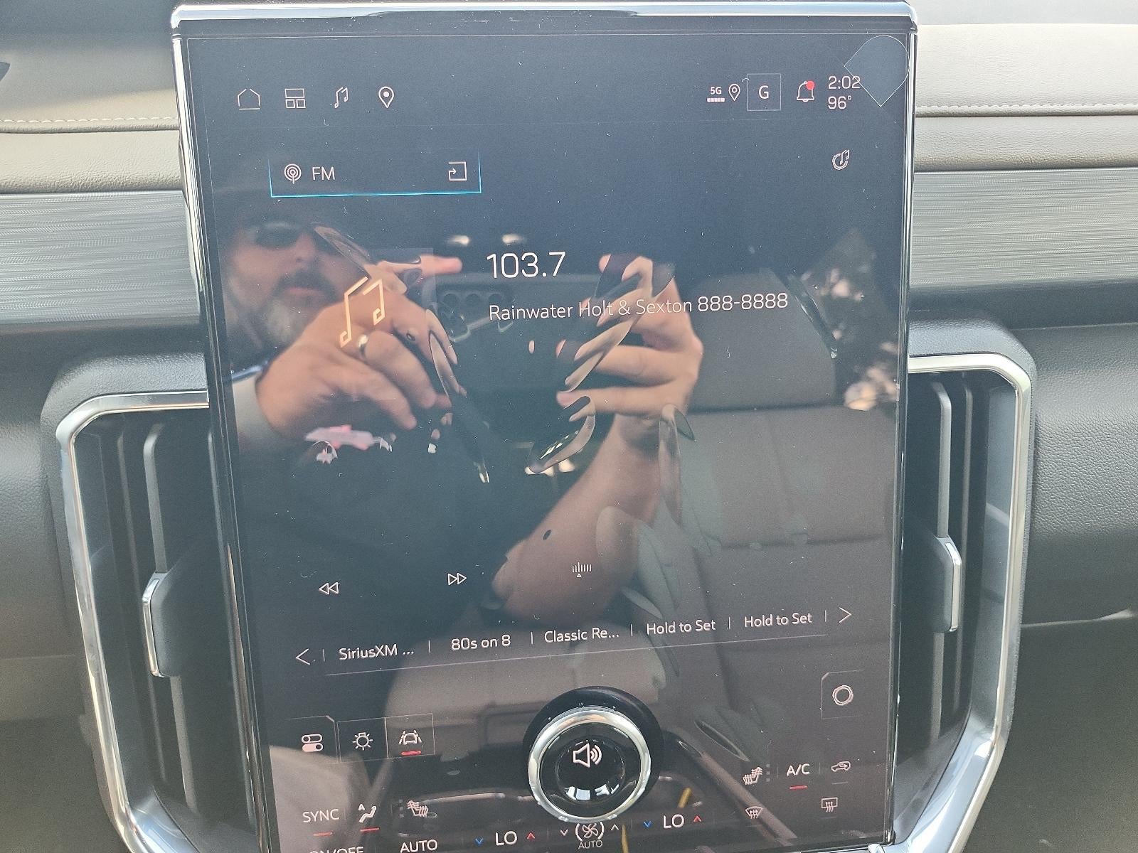 2027 GMC Acadia FWD Elevation w/4SC