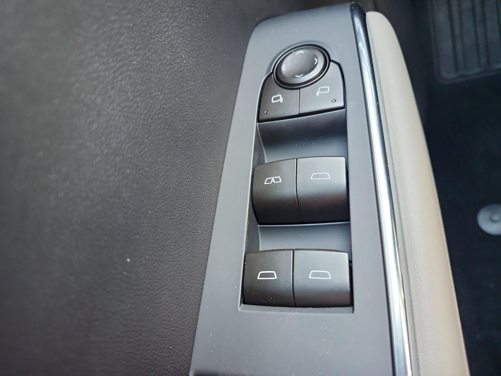 2027 GMC Acadia Elevation - Photo 16