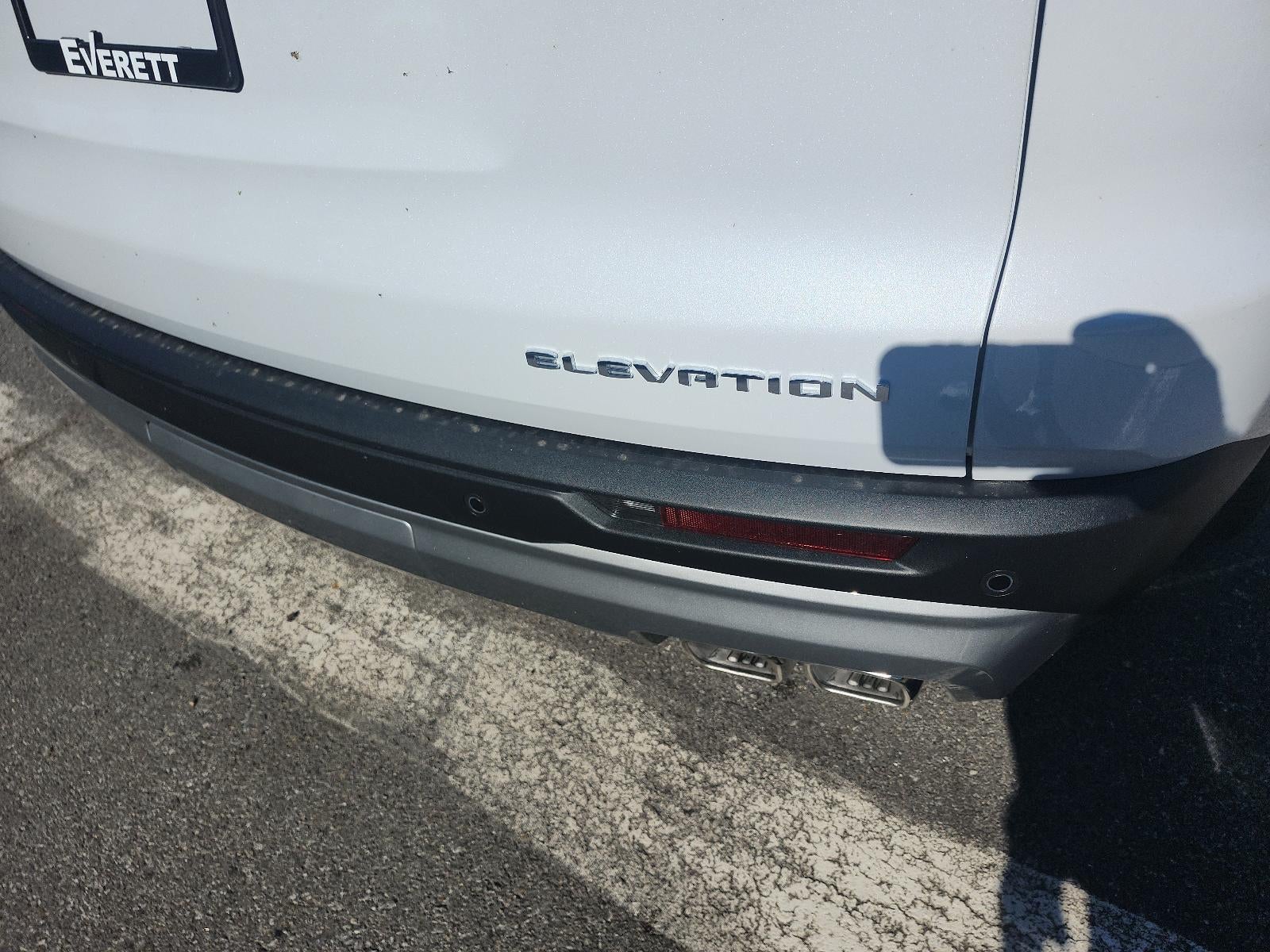 2027 GMC Acadia FWD Elevation w/4SC