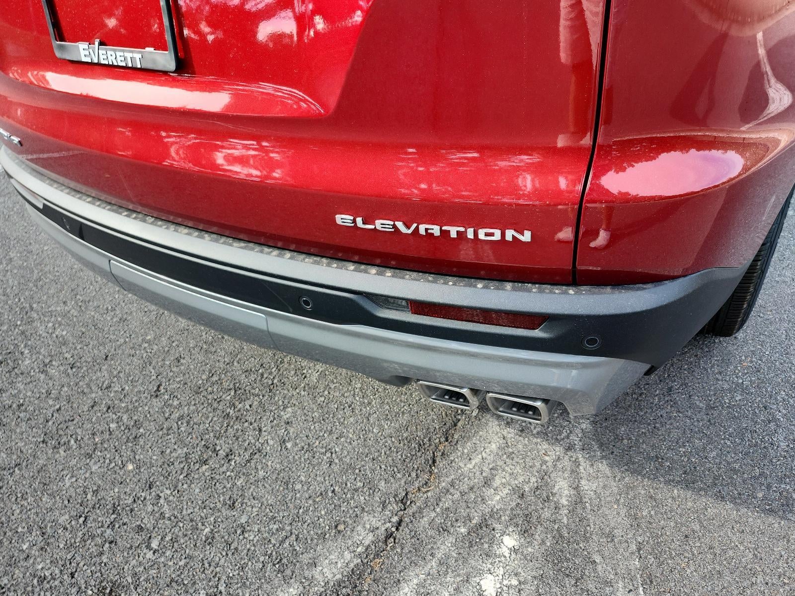 2027 GMC Acadia FWD Elevation w/4SC