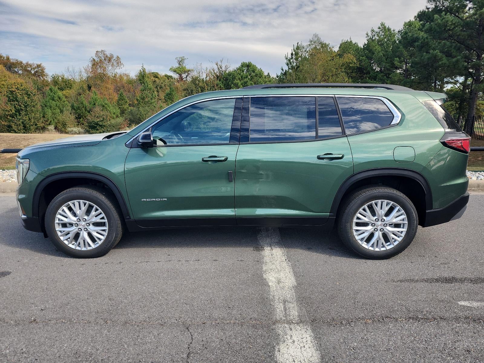 2027 GMC Acadia FWD Elevation w/4SC